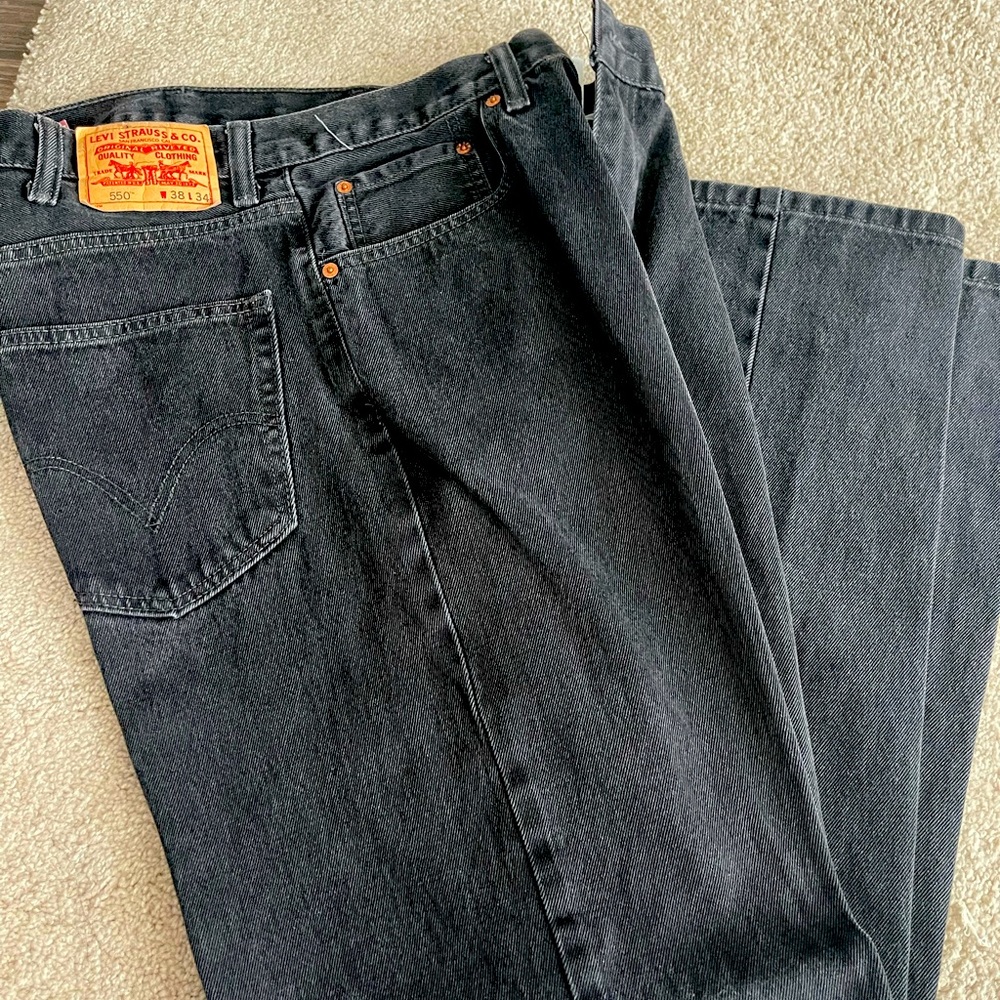 Levi’s 38x32 jeans comfortable as the day is long